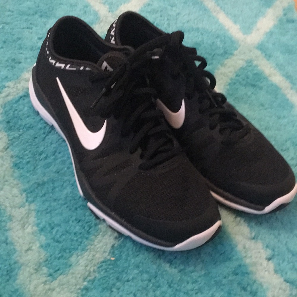 Black Nike shoes